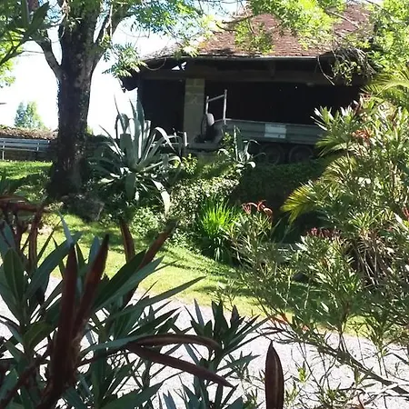 Гостевой дом Maison Castaings Lucq-de-Bearn